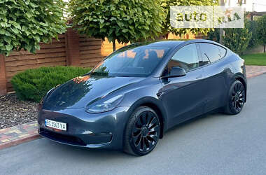 Tesla Model Y 2022