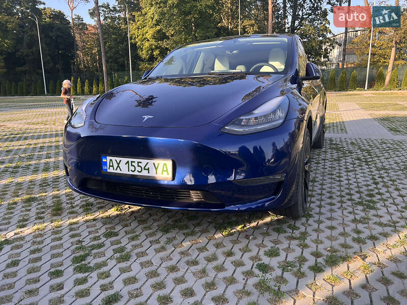 Tesla Model Y 2020