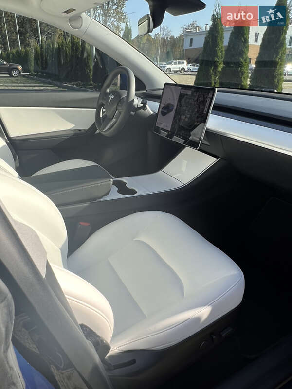 Внедорожник / Кроссовер Tesla Model Y 2020 в Харькове
