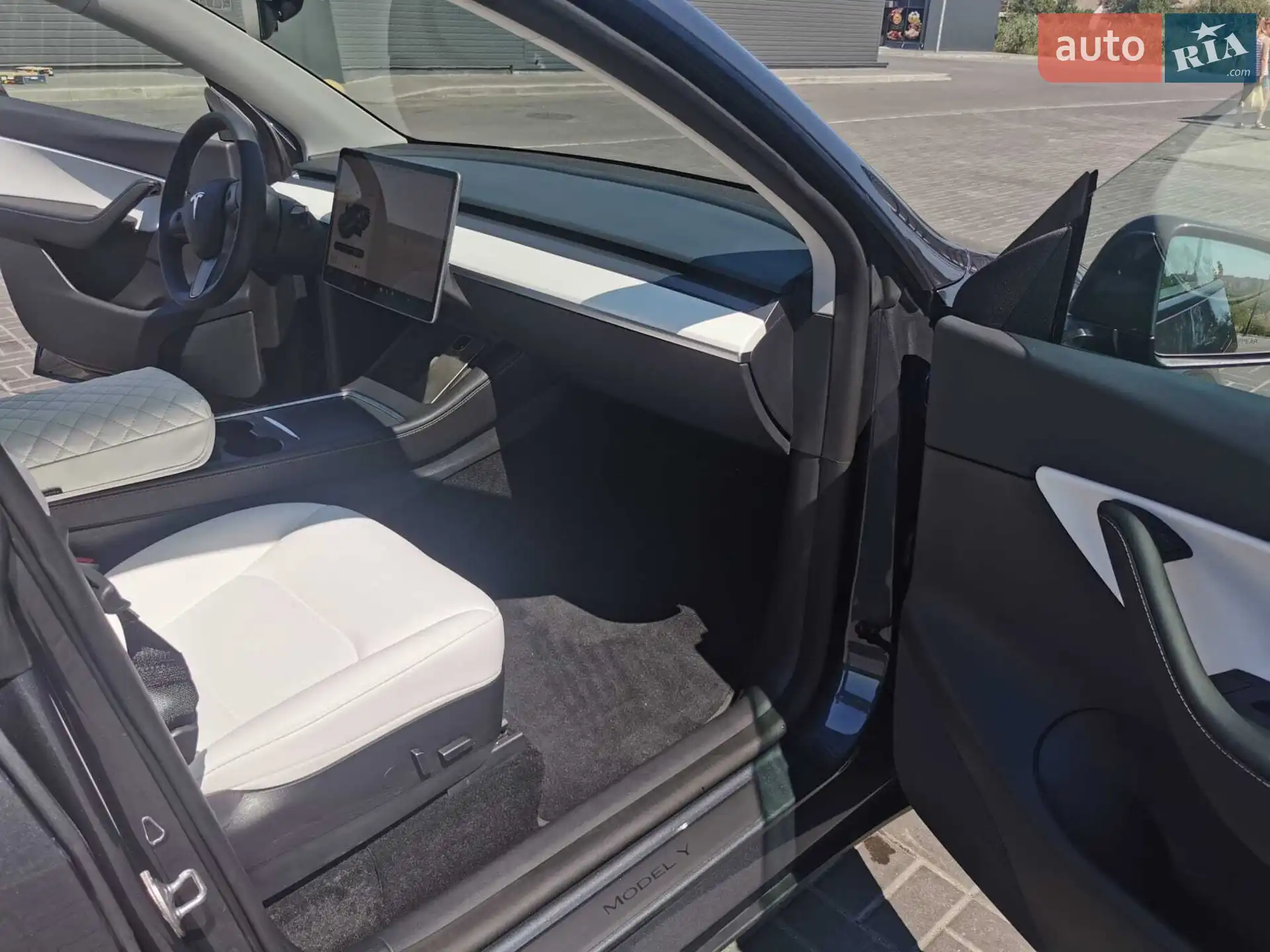 2022 Tesla Model Y - мініатюра 16
