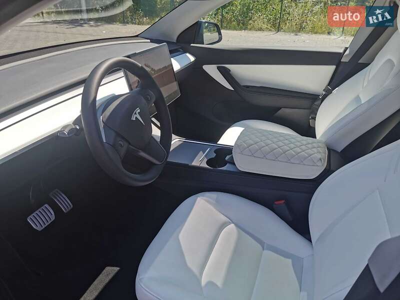 Внедорожник / Кроссовер Tesla Model Y 2022 в Днепре