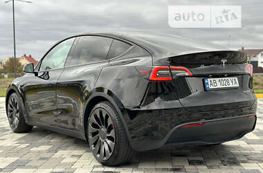 Внедорожник / Кроссовер Tesla Model Y 2022 в 