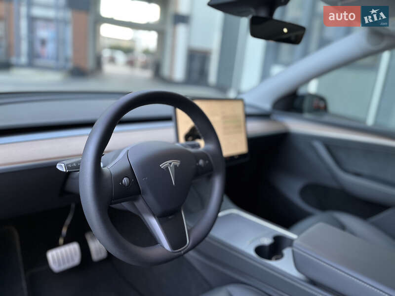 Позашляховик / Кросовер Tesla Model Y 2022 в Івано-Франківську