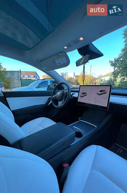 Внедорожник / Кроссовер Tesla Model Y 2022 в 