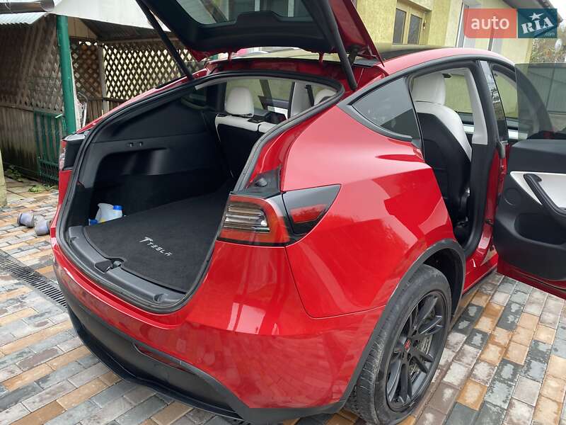 Внедорожник / Кроссовер Tesla Model Y 2021 в Полтаве