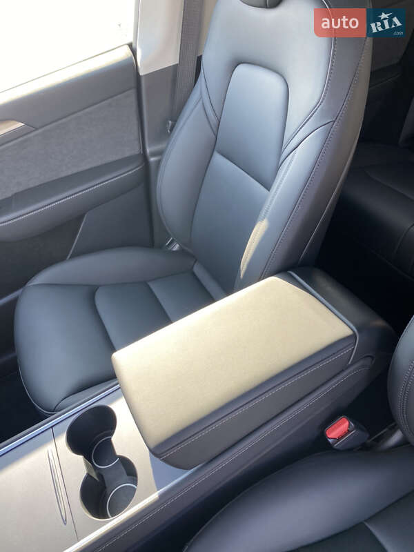 Позашляховик / Кросовер Tesla Model Y 2022 в Запоріжжі