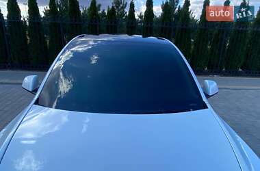 Внедорожник / Кроссовер Tesla Model Y 2022 в 