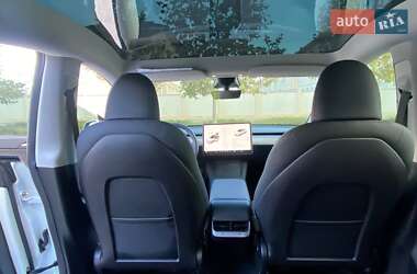 Внедорожник / Кроссовер Tesla Model Y 2022 в 