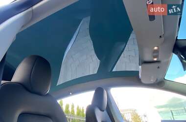Внедорожник / Кроссовер Tesla Model Y 2022 в 