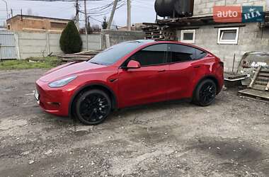 Внедорожник / Кроссовер Tesla Model Y 2021 в 
