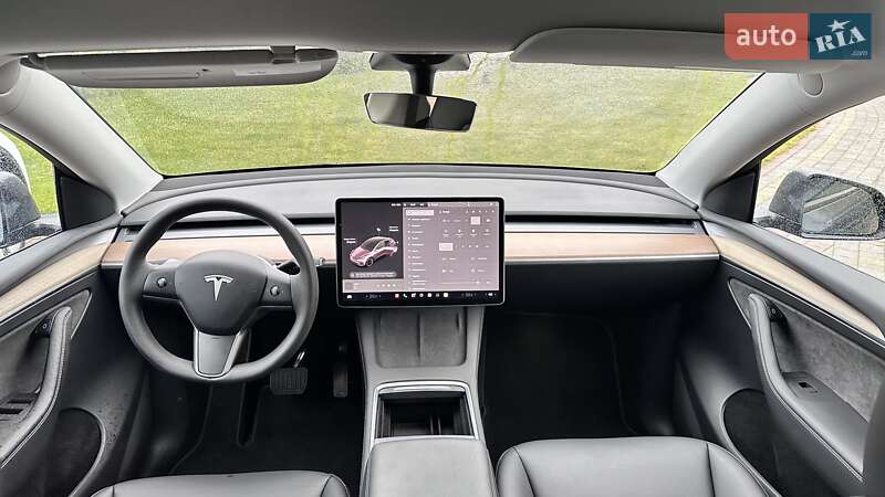Внедорожник / Кроссовер Tesla Model Y 2023 в Львове