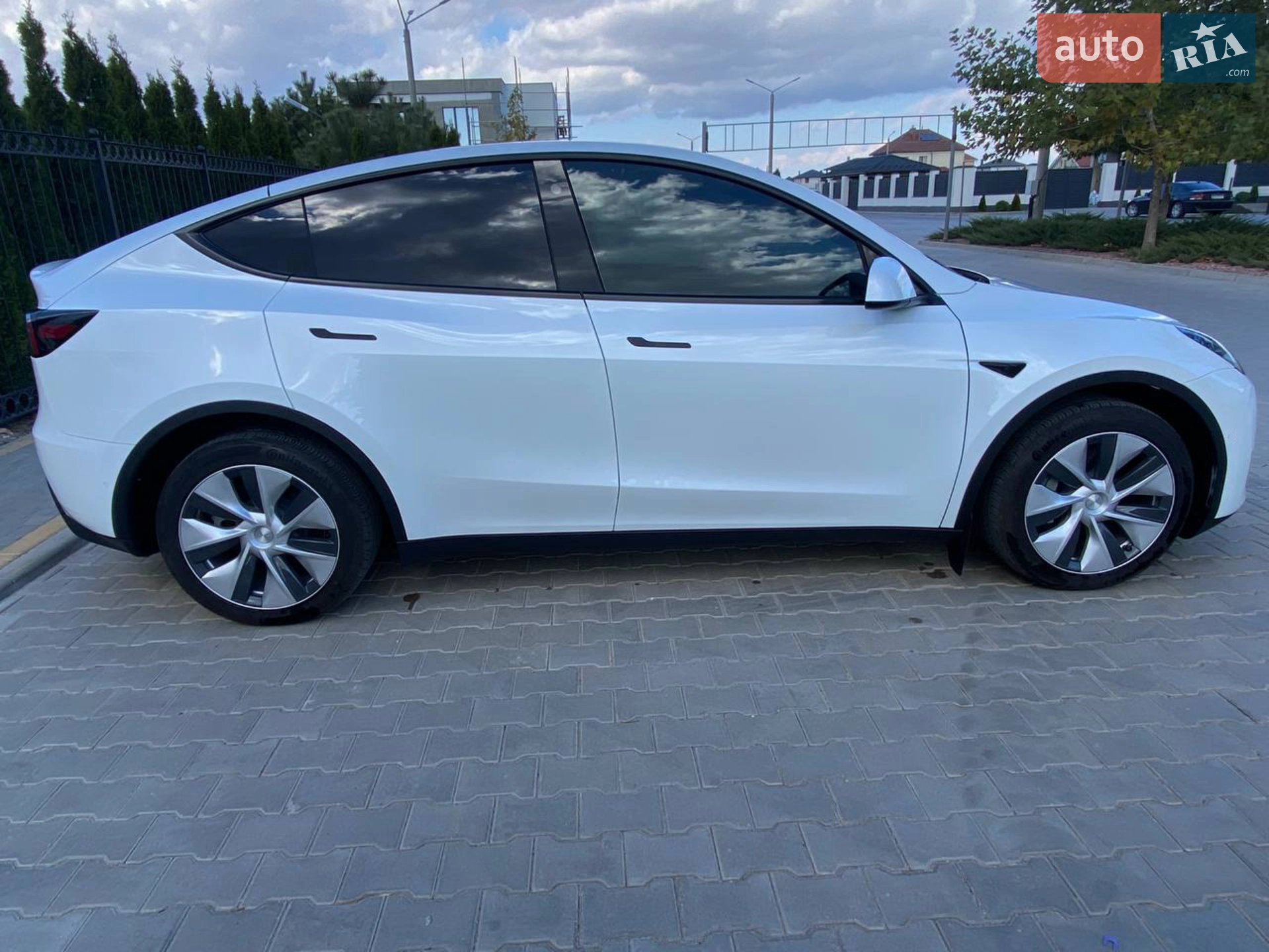 2022 Tesla Model Y - мініатюра 13