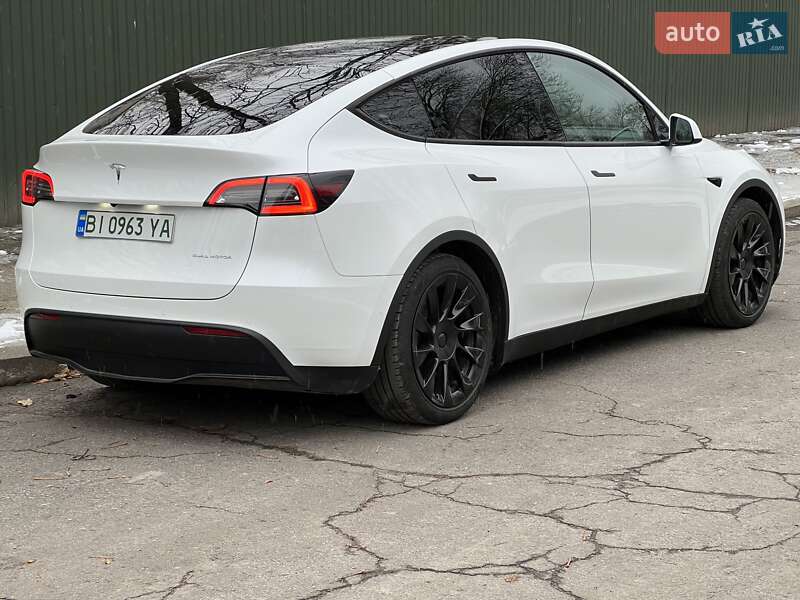 Внедорожник / Кроссовер Tesla Model Y 2021 в Кременчуге