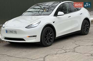 Tesla Model Y 2021