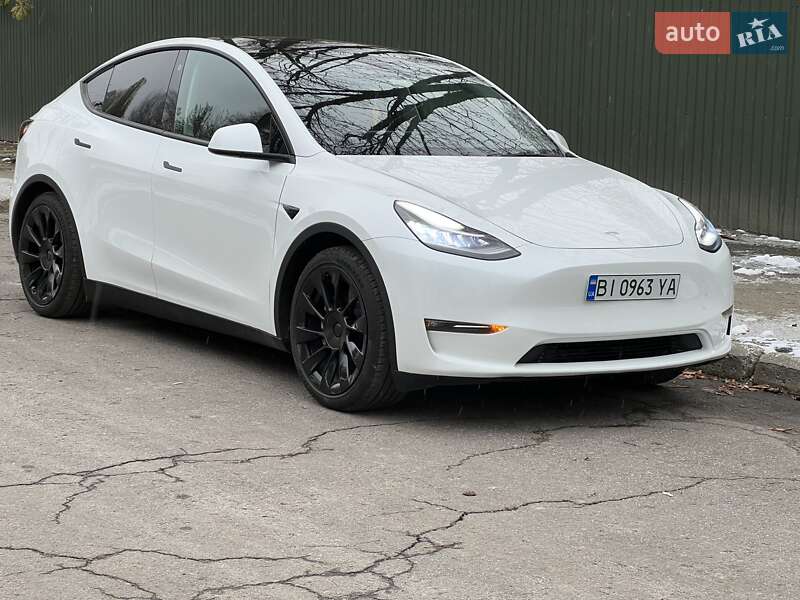 Внедорожник / Кроссовер Tesla Model Y 2021 в Кременчуге
