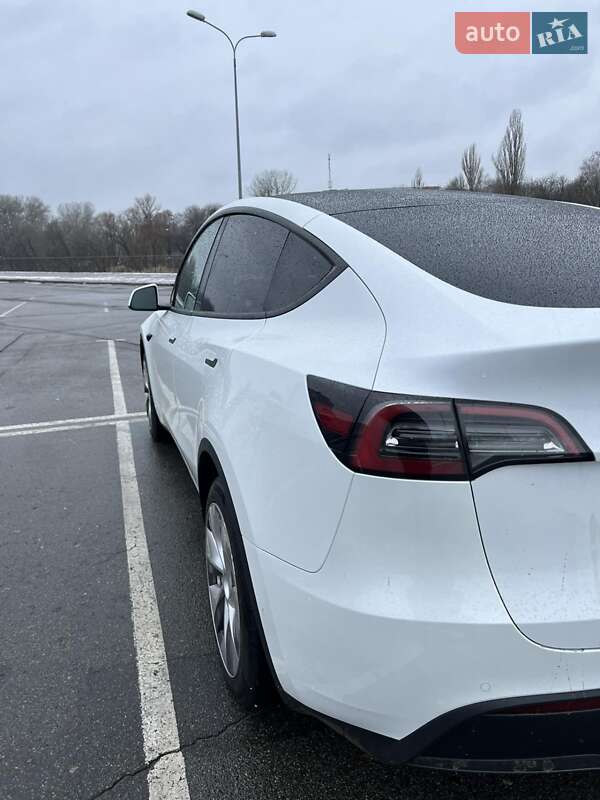 Внедорожник / Кроссовер Tesla Model Y 2021 в Сумах