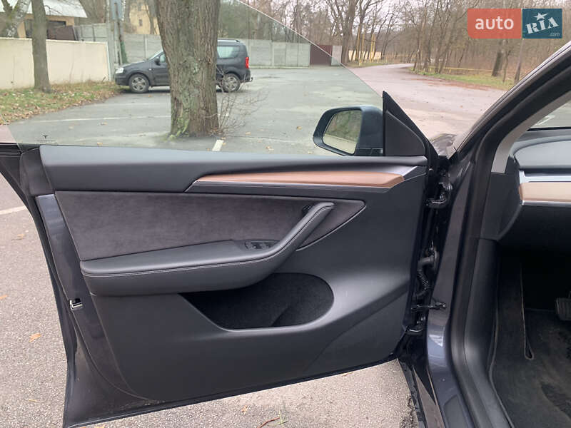 Внедорожник / Кроссовер Tesla Model Y 2022 в Новомосковске фото 24 Внедорожник / Кроссовер Tesla Model Y 2022 в Новомосковске