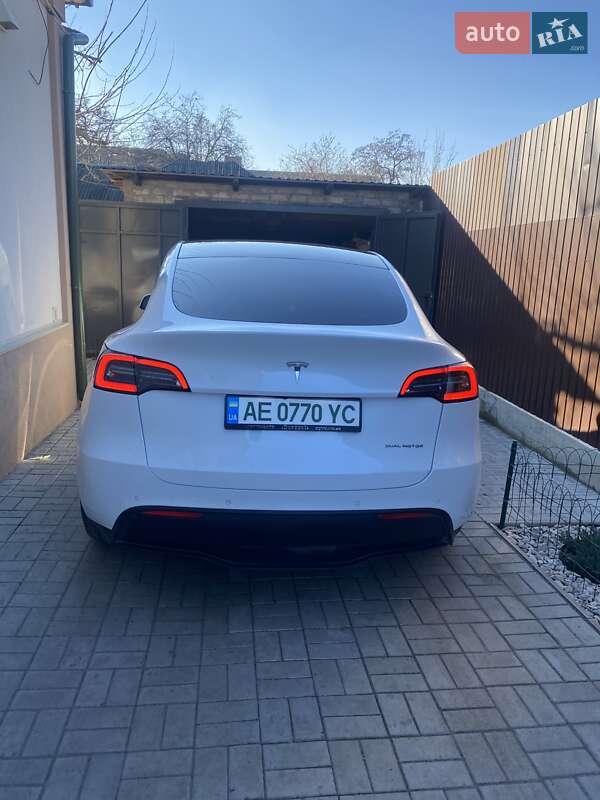 Внедорожник / Кроссовер Tesla Model Y 2022 в Днепре фото 4 Внедорожник / Кроссовер Tesla Model Y 2022 в Днепре