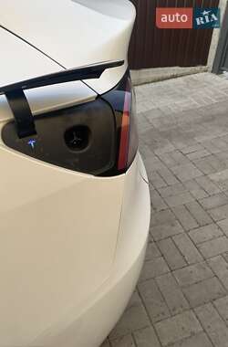 Внедорожник / Кроссовер Tesla Model Y 2022 в 