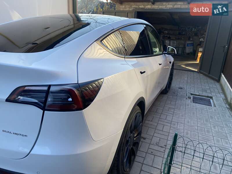 Внедорожник / Кроссовер Tesla Model Y 2022 в Днепре фото 8 Внедорожник / Кроссовер Tesla Model Y 2022 в Днепре