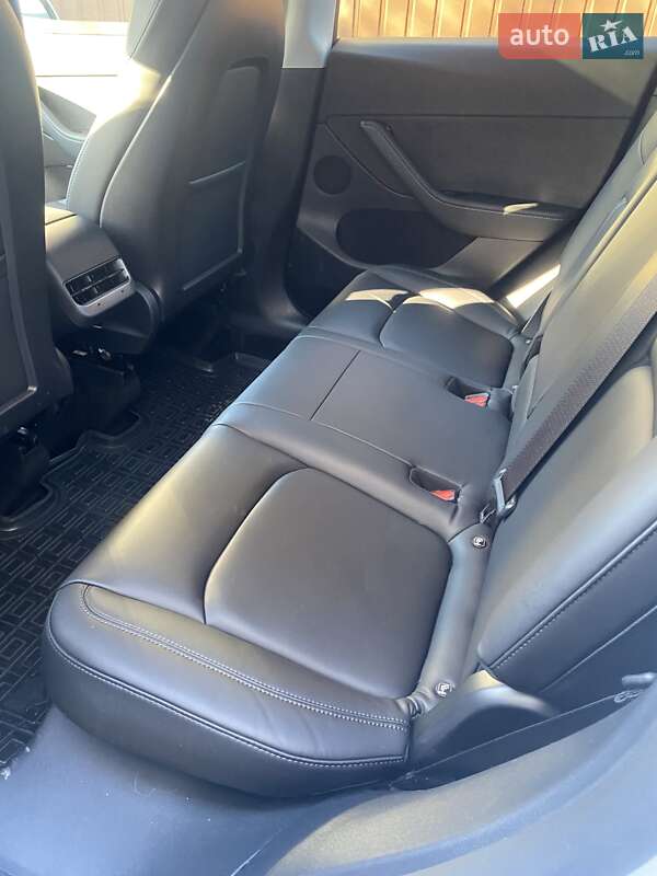 Внедорожник / Кроссовер Tesla Model Y 2022 в Днепре фото 12 Внедорожник / Кроссовер Tesla Model Y 2022 в Днепре