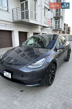 Tesla Model Y 2021