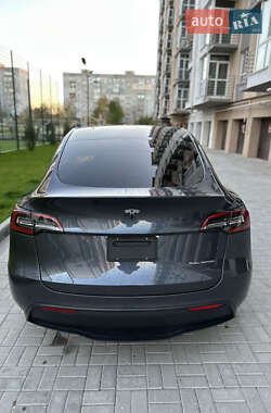 Внедорожник / Кроссовер Tesla Model Y 2021 в 