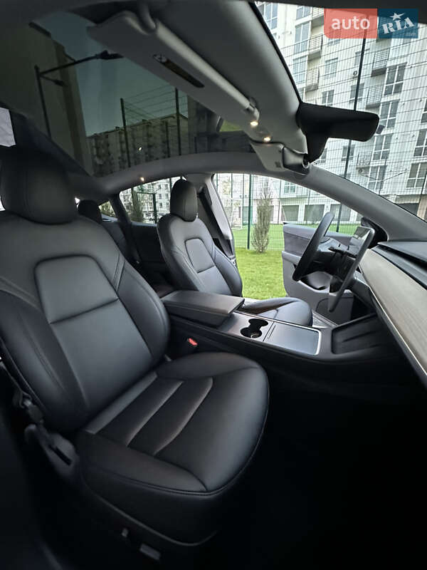 Внедорожник / Кроссовер Tesla Model Y 2021 в Днепре