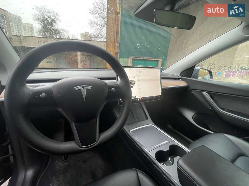 Позашляховик / Кросовер Tesla Model Y 2021 в Києві