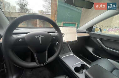 Внедорожник / Кроссовер Tesla Model Y 2021 в 