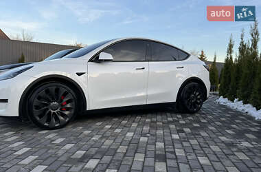 Внедорожник / Кроссовер Tesla Model Y 2022 в Киеве