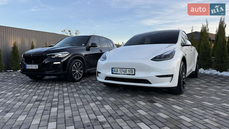 Позашляховик / Кросовер Tesla Model Y 2022 в Києві