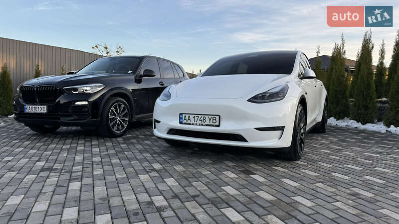 Позашляховик / Кросовер Tesla Model Y 2022 в Києві