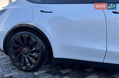 Внедорожник / Кроссовер Tesla Model Y 2022 в Киеве