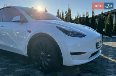 Внедорожник / Кроссовер Tesla Model Y 2022 в Киеве