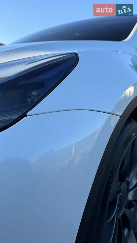 Позашляховик / Кросовер Tesla Model Y 2022 в Києві
