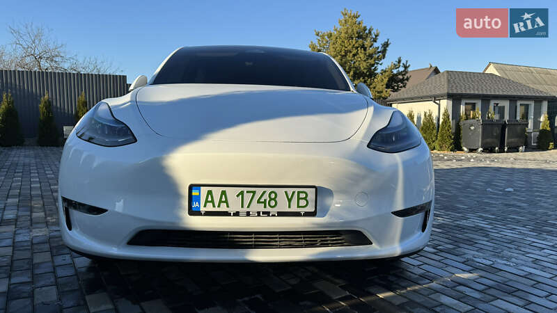 Позашляховик / Кросовер Tesla Model Y 2022 в Києві