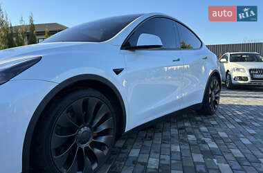 Внедорожник / Кроссовер Tesla Model Y 2022 в Киеве