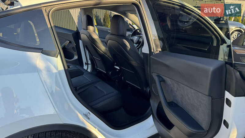 Позашляховик / Кросовер Tesla Model Y 2022 в Києві