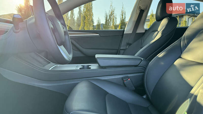 Позашляховик / Кросовер Tesla Model Y 2022 в Києві