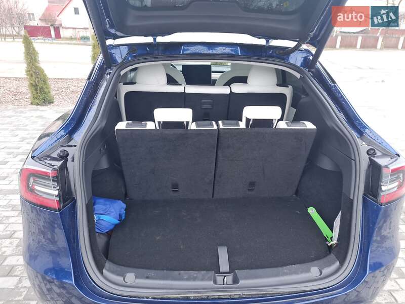 Внедорожник / Кроссовер Tesla Model Y 2021 в Киеве