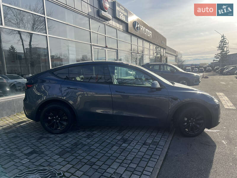 Внедорожник / Кроссовер Tesla Model Y 2023 в Тернополе