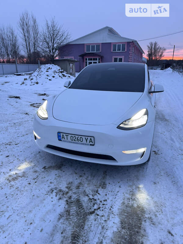 Позашляховик / Кросовер Tesla Model Y 2020 в Косові
