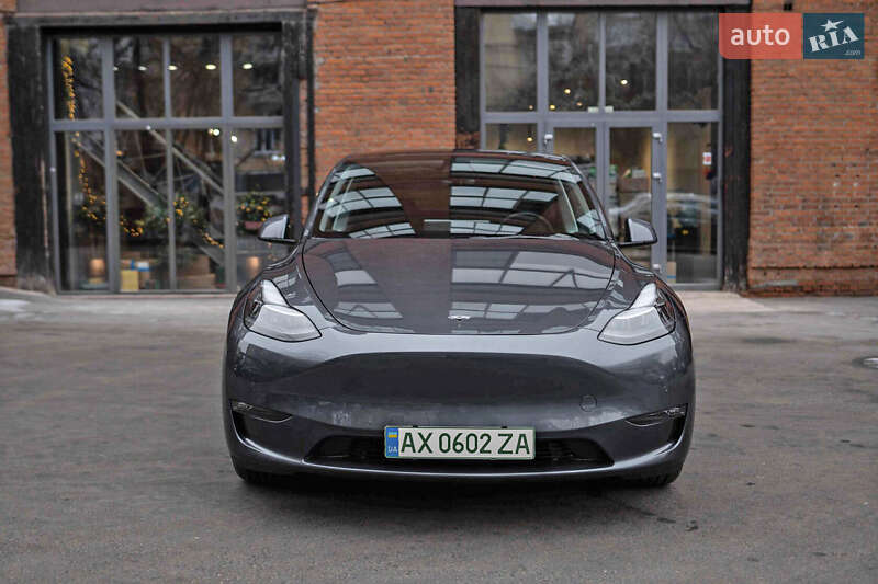 Внедорожник / Кроссовер Tesla Model Y 2023 в Киеве