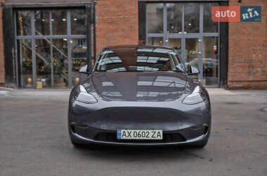 Внедорожник / Кроссовер Tesla Model Y 2023 в 