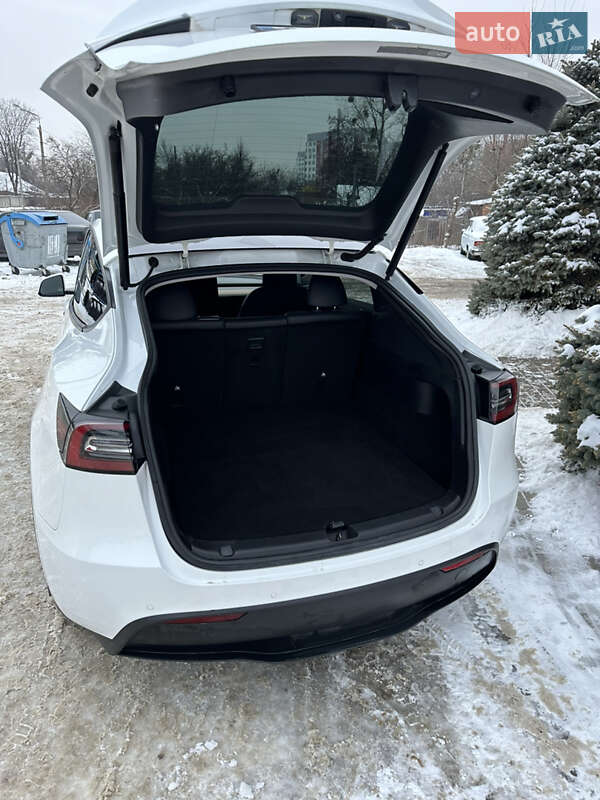 Внедорожник / Кроссовер Tesla Model Y 2021 в Харькове