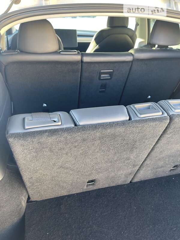 Внедорожник / Кроссовер Tesla Model Y 2021 в Харькове