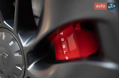 Внедорожник / Кроссовер Tesla Model Y 2023 в 
