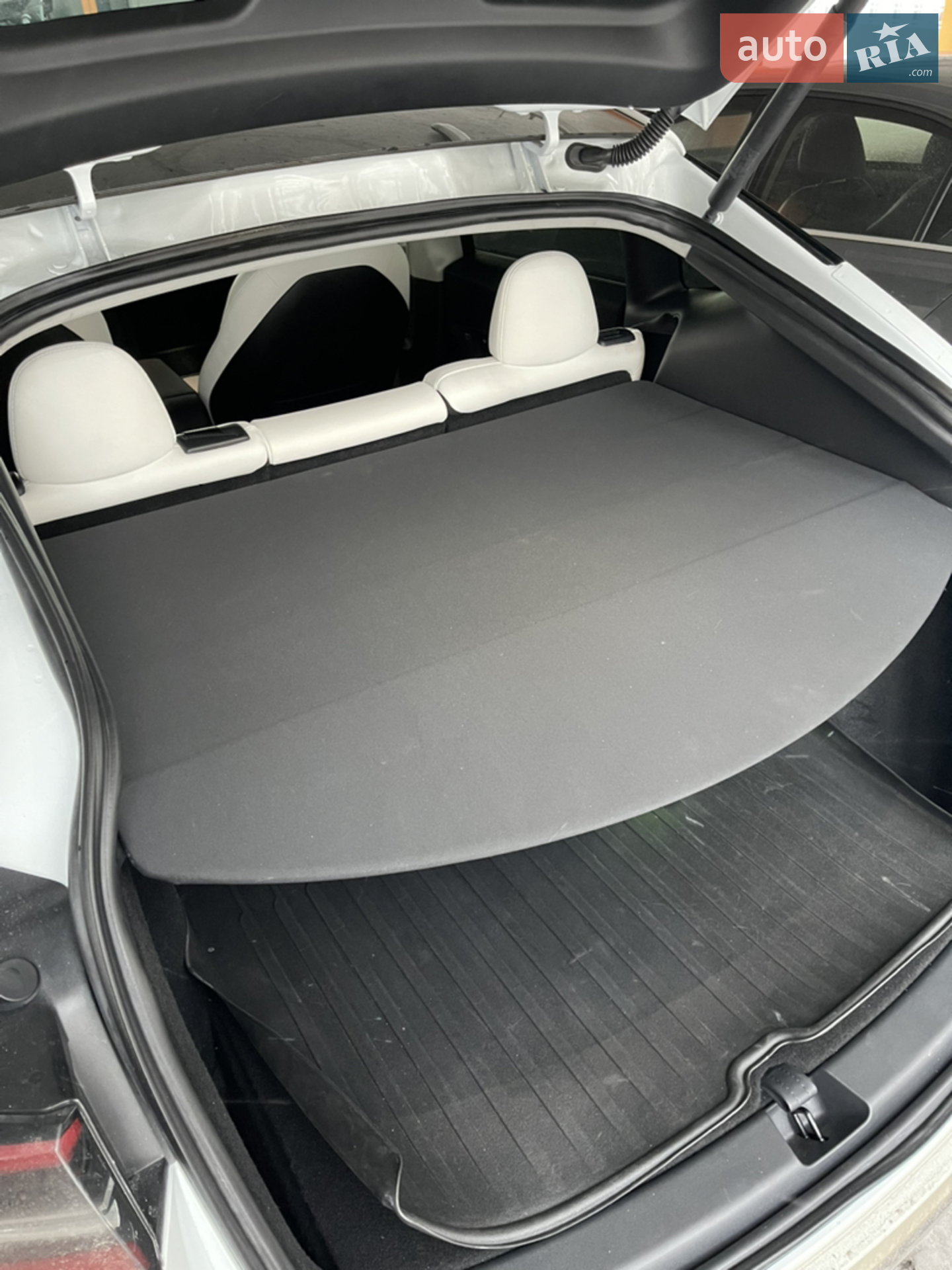 2022 Tesla Model Y - мініатюра 13