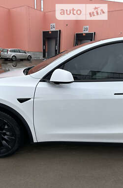 Позашляховик / Кросовер Tesla Model Y 2021 в Києві